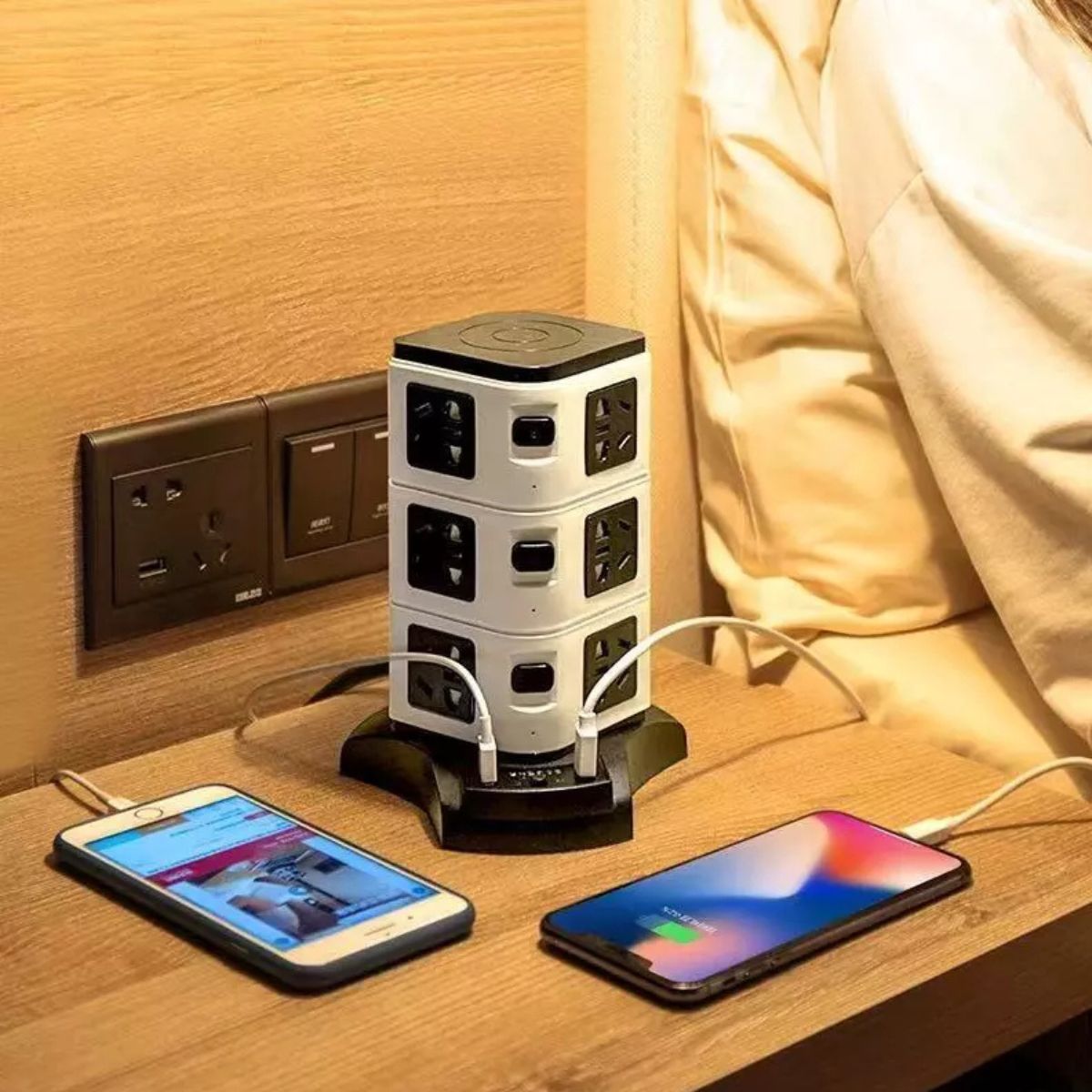 Torre de Tomadas 2500W com USB Universal Fusível e Bivolt