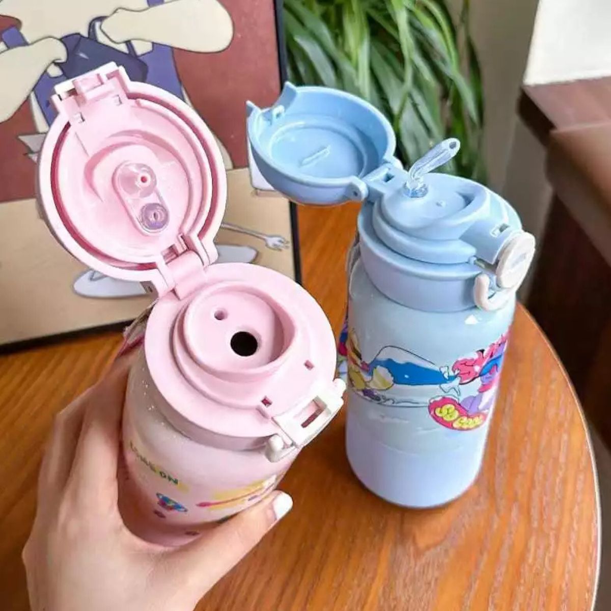 Garrafa Térmica Infantil Estampada Com Canudo